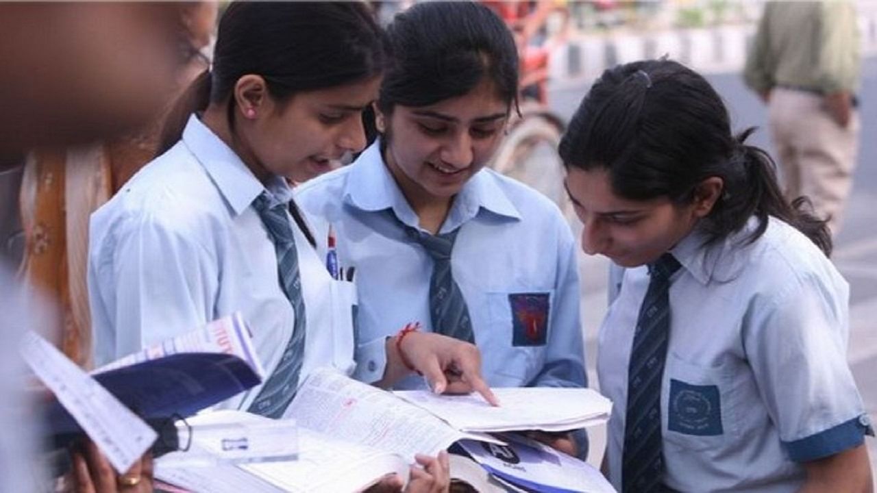 CBSE 12th Result 2023 Declared with 87.33% pass percentage. (Photo Courtesy- ANI)