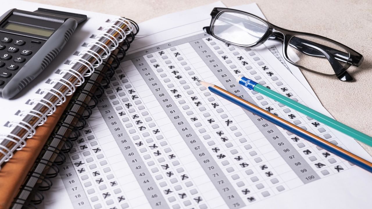 The preliminary exam, slated for 11 February 2024, acts as a qualifying round for the subsequent main examination and interview. (Picture Courtesy: Freepik)