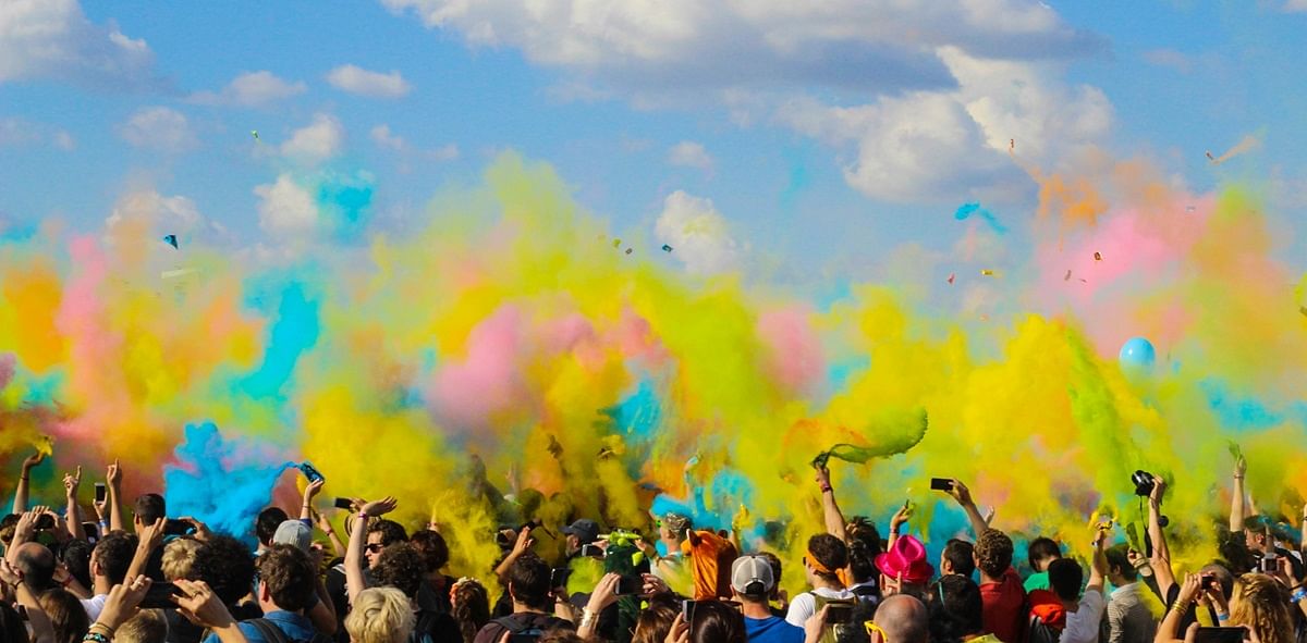 May the festival of colors bring new beginnings and opportunities into your life. Happy Holi! (Photo Source: Unsplash)